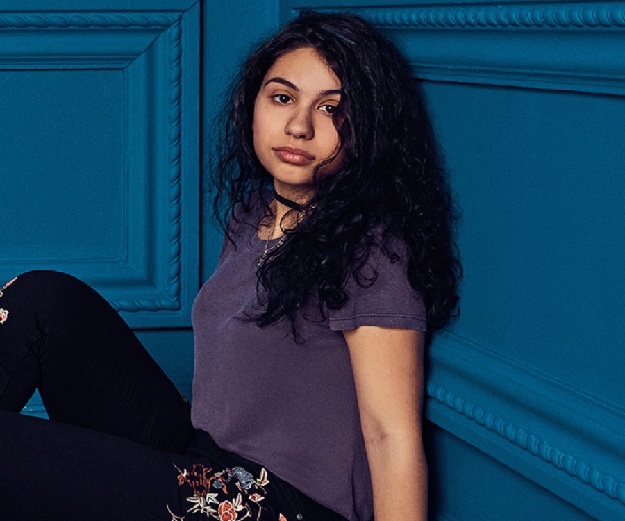 Alessia Cara - Bio, Facts, Family Life of Canadian Singer