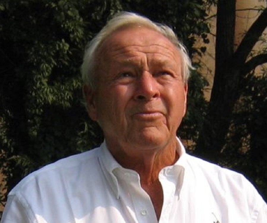 Arnold Palmer Biography - Childhood, Life Achievements & Timeline