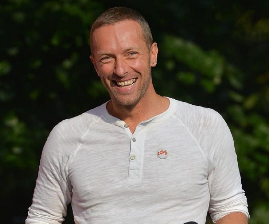 Chris Martin Biography - Childhood, Life Achievements & Timeline