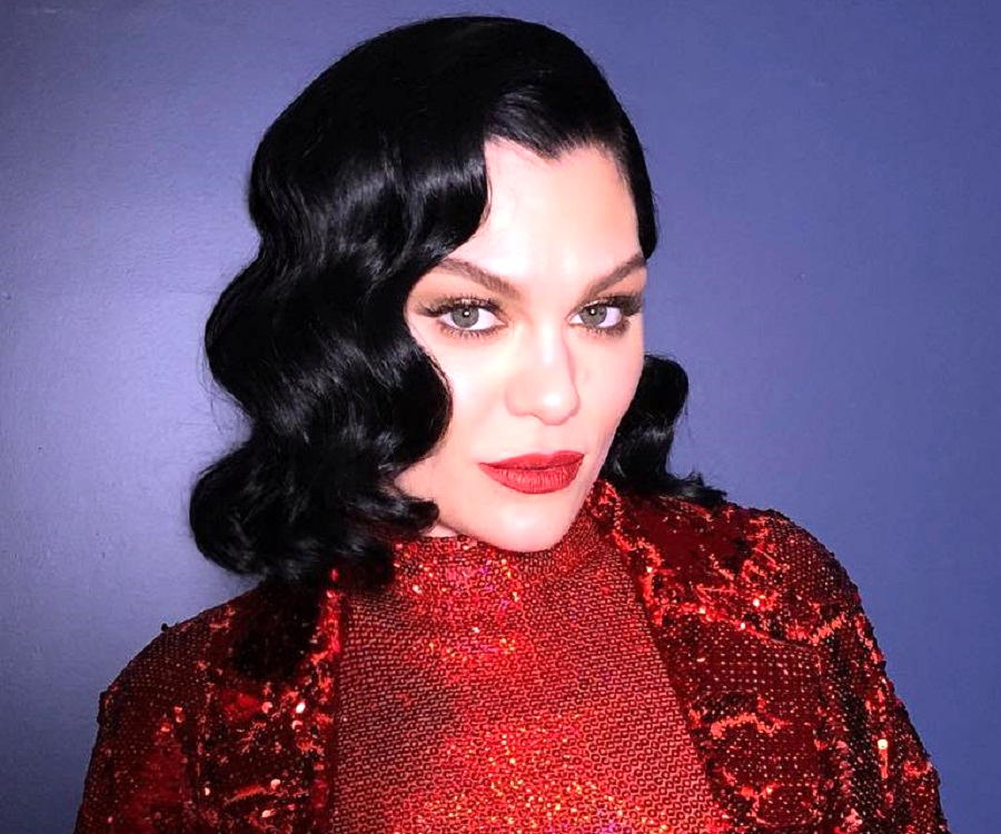 Jessie J Cries In Emotional Video About Depression 