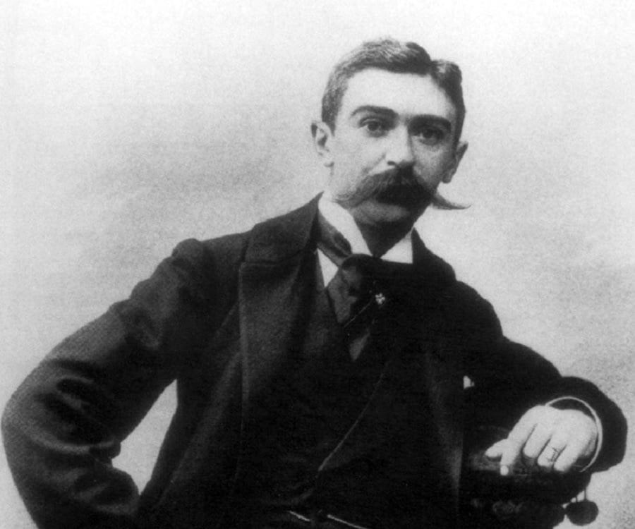 Pierre De Coubertin Biography - Childhood, Life Achievements & Timeline