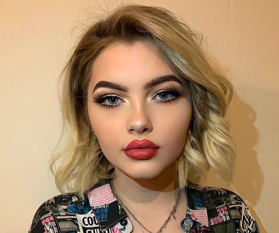 Sophia Mitchell - Bio, Facts, Family of Irish Model & Instagram Star