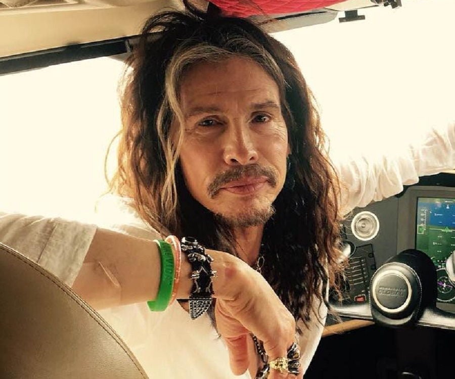 Steven Tyler Biography - Childhood, Life Achievements & Timeline