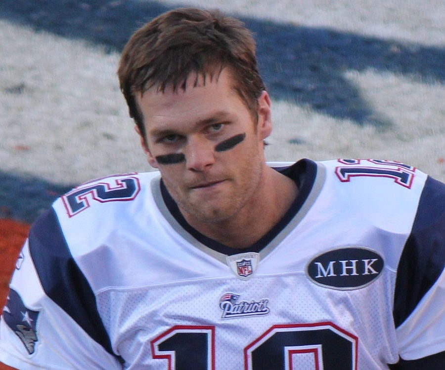 Tom Brady Biography - Facts, Childhood, Family & Achievements of