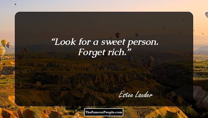 Estee Lauder Biography - Childhood, Life Achievements & Timeline