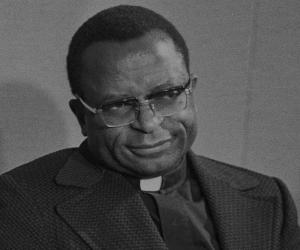 Abel Muzorewa Abel Muzorewa