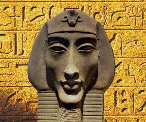 akhenaten nefertiti egyptian dynasty biography etsy eighteenth mythology achievements timeline stillunfold thefamouspeople profiles credit source