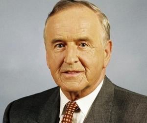 Albert Reynolds Albert Reynolds