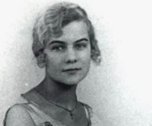 Alexandra Voronin Alexandra Voronin