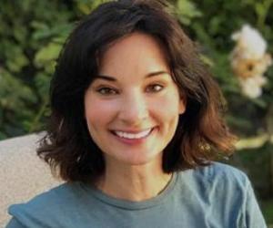 Alison Becker Alison Becker