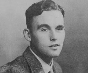 Alun Lewis Alun Lewis