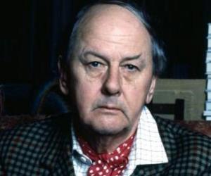 Andrew Cavendish, 11th Duke of Devonshire Andrew Cavendish, 11th Duke of Devonshire