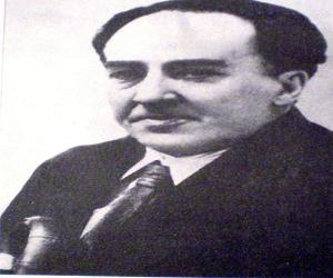 Antonio Machado Antonio Machado