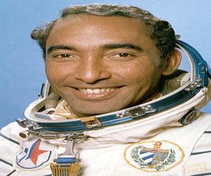 Arnaldo Tamayo Méndez Arnaldo Tamayo Méndez