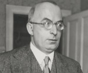 Arnold Zweig Arnold Zweig