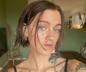 Astrid Olsen Astrid Olsen