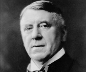 Berkeley Moynihan, 1st Baron Moynihan Berkeley Moynihan, 1st Baron Moynihan