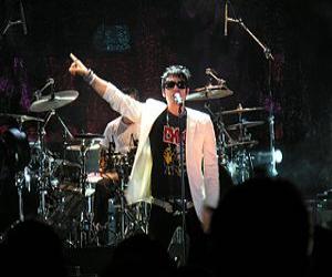 Beto Cuevas Beto Cuevas