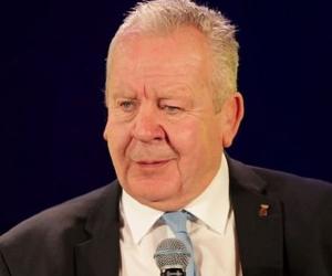 Bill Beaumont Bill Beaumont