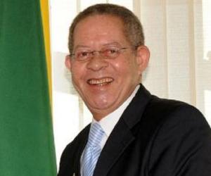 Bruce Golding Bruce Golding