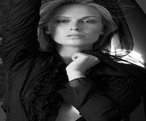 CariDee English CariDee English
