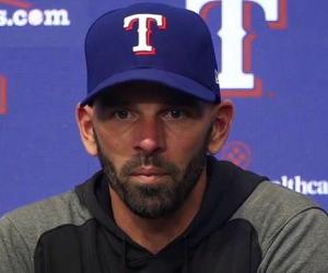 Chris Woodward Chris Woodward