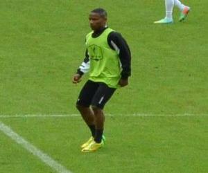 Claudio Beauvue Claudio Beauvue