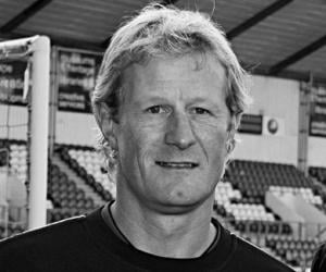 Colin Hendry Colin Hendry