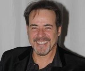 César Évora César Évora
