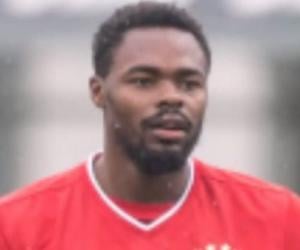 Dimitri Oberlin Dimitri Oberlin