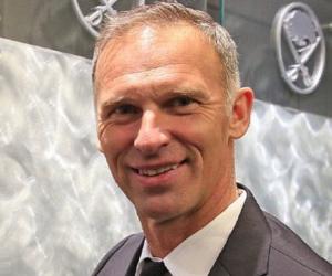 Dominik Hašek Dominik Hašek