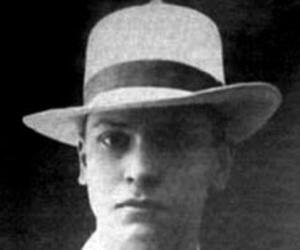 E. du Perron E. du Perron
