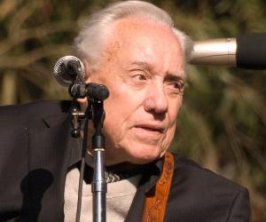 Earl Scruggs Earl Scruggs