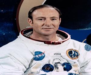 Edgar Mitchell Edgar Mitchell