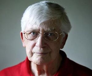 Edwin Morgan Edwin Morgan