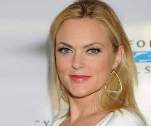 Elaine Hendrix Elaine Hendrix