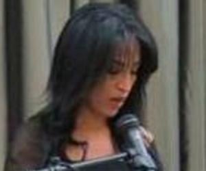 Elham Yaghoubian Elham Yaghoubian