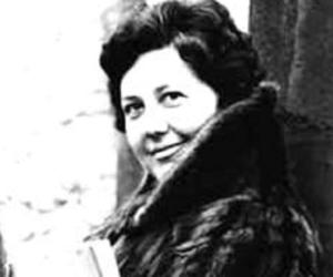 Elizabeth Fretwell Elizabeth Fretwell