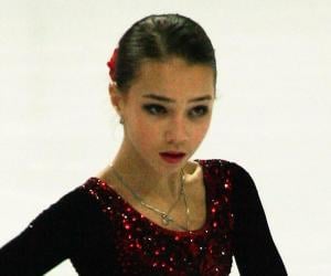 Elizaveta Nugumanova Elizaveta Nugumanova