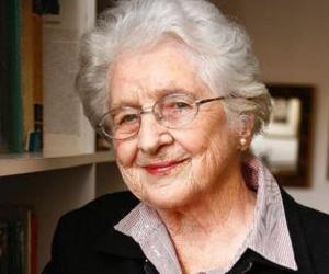 Elsa Joubert Elsa Joubert