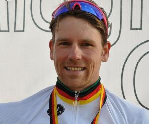 Erik Mohs Erik Mohs
