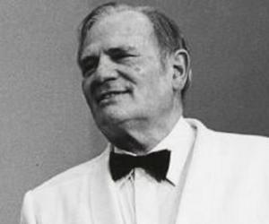 Ernst Haefliger Ernst Haefliger