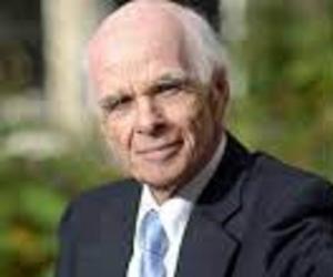 Ervin Laszlo Ervin Laszlo