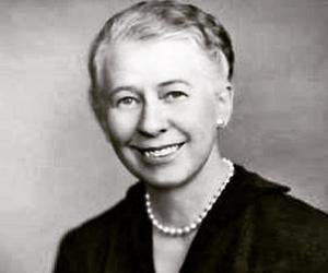 Esther Peterson Esther Peterson