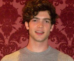 Ethan Peck Ethan Peck
