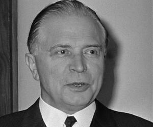 Gaston Eyskens Gaston Eyskens