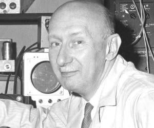 Georg von Békésy Georg von Békésy