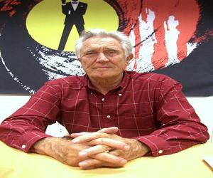 George Lazenby George Lazenby