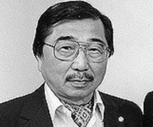 Gordon Hirabayashi Gordon Hirabayashi
