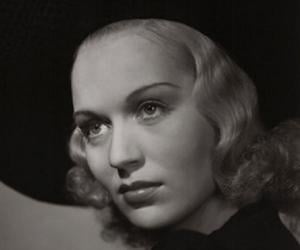 Greta Gynt Greta Gynt